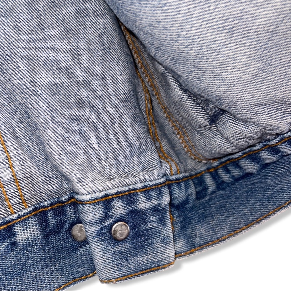 Vtg. Levi’s Jean Jacket Blue Faded Size M - Picture 4 of 4